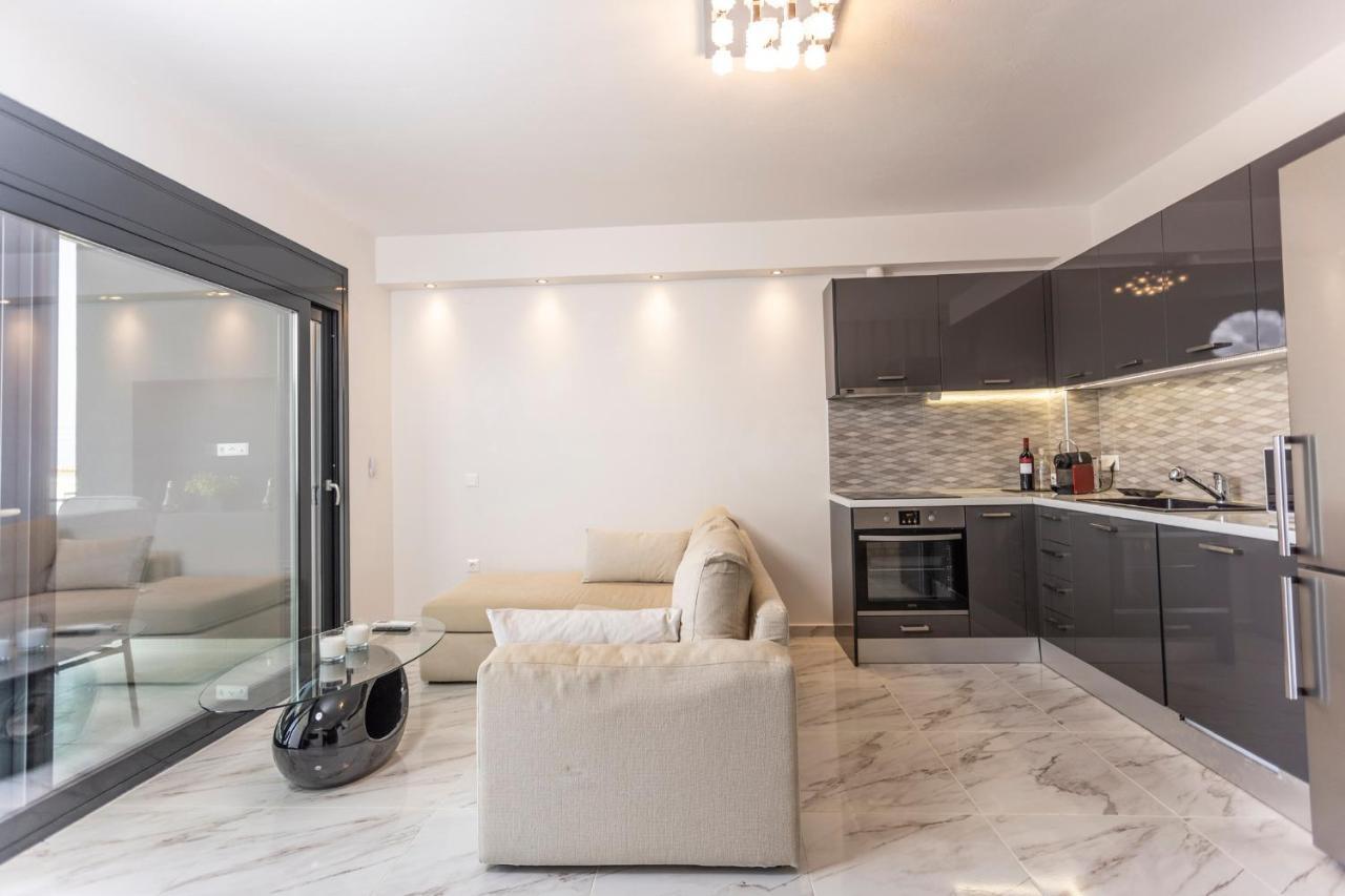 The Sea View Apartman Políhrono Kültér fotó