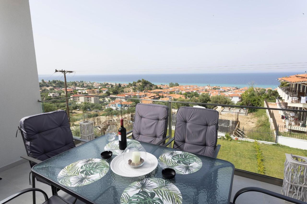 The Sea View Apartman Políhrono Kültér fotó